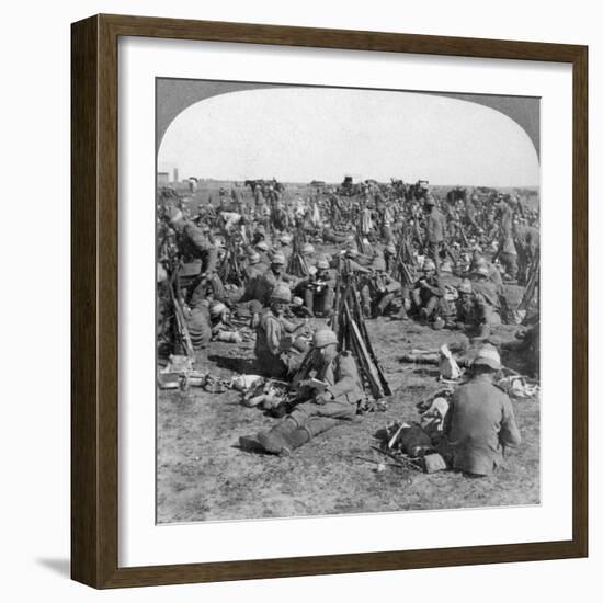 The Coldstream Company on the Great Transvaal Campaign, South Africa, Boer War, 1900-Underwood & Underwood-Framed Giclee Print