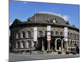 The Corn Exchange, Leeds, West Yorkshire, England, Uk-Peter Richardson-Mounted Photographic Print