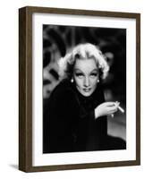 The Devil Is a Woman, Marlene Dietrich, 1935-null-Framed Photo