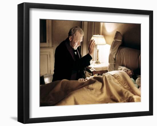 The Exorcist, Max Von Sydow, Linda Blair, 1973-null-Framed Photo
