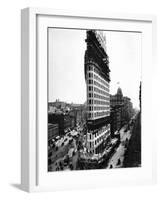 The Flatiron Building, NYC, 1901-Science Source-Framed Giclee Print