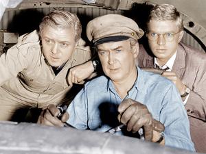 THE FLIGHT OF THE PHOENIX, from left: Richard Attenborough, James Stewart, Hardy Kruger, 1965.