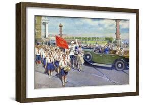 The Foreign Tourists in Leningrad, 1937 (Oil on Canvas)-Ivan Alexeyevich Vladimirov-Framed Giclee Print
