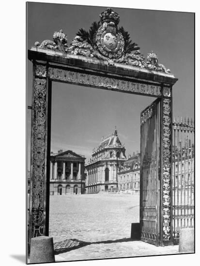 The Gates of the Versailles Palace, Built in the 18th Century, Where Royalty Resided-Hans Wild-Mounted Photographic Print
