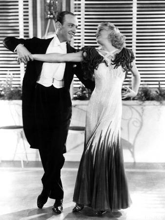 https://imgc.allpostersimages.com/img/posters/the-gay-divorcee-fred-astaire-ginger-rogers-1934_u-L-PH4A750.jpg?artPerspective=n