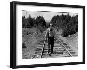 The General, Buster Keaton, 1926-null-Framed Photo