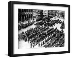 The German Army in Brussels, First World War, 1914-null-Framed Giclee Print