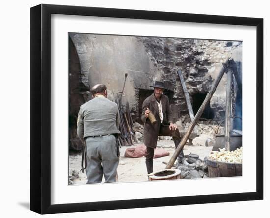 THE GOOD, THE BAD AND THE UGLY, 1966 directed by SERGIO LEONE Lee Van Cleef (photo)-null-Framed Photo