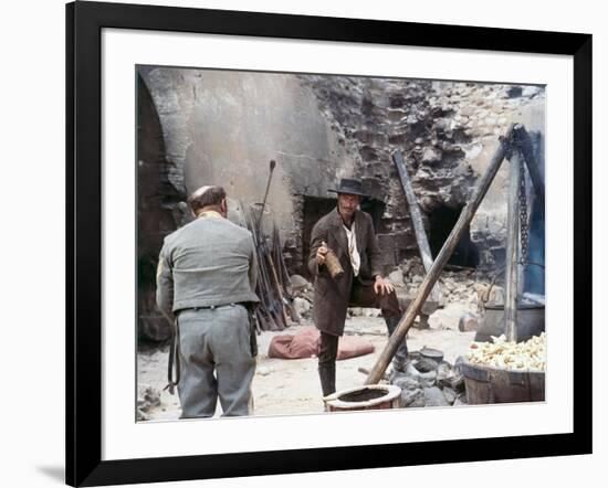 THE GOOD, THE BAD AND THE UGLY, 1966 directed by SERGIO LEONE Lee Van Cleef (photo)-null-Framed Photo