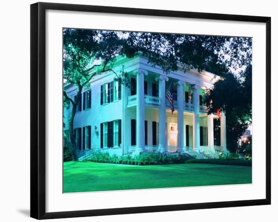 The Governor's Mansion is Shown August 30, 2000, in Austin, Texas-Harry Cabluck-Framed Photographic Print