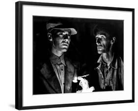 The Grapes Of Wrath, Henry Fonda, John Carradine, 1940-null-Framed Photo