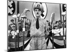 The Great Dictator, Charlie Chaplin, 1940-null-Mounted Photo