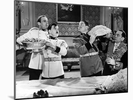 The Great Dictator, Henry Daniell, Charlie Chaplin, Jack Oakie, Carter Dehaven, 1940-null-Mounted Photo