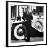 The Great Gatsby, Robert Redford, 1974-null-Framed Premium Photographic Print