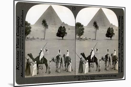 The Great Pyramid of Giza, Egypt, 1905-Underwood & Underwood-Mounted Giclee Print