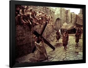 The Greatest Story Ever Told, Max Von Sydow, John Wayne, 1965-null-Framed Photo