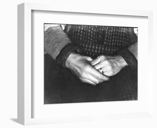 The Hands of Assunta Modotti, San Francisco, 1923-Tina Modotti-Framed Photographic Print