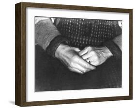 The Hands of Assunta Modotti, San Francisco, 1923-Tina Modotti-Framed Premium Photographic Print