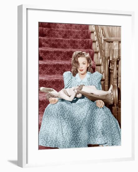 THE HARVEY GIRLS, Judy Garland, 1946-null-Framed Photo