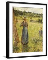 The Haymaker (La Faneuse). 1884-Camille Pissarro-Framed Giclee Print