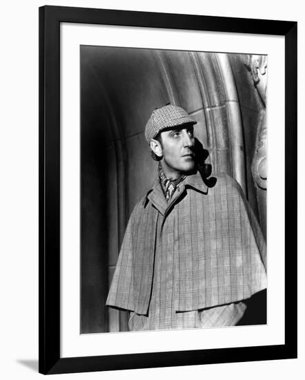 THE HOUND OF THE BASKERVILLES, 1939 directed by SIDNEY LANFIELD. Basil Rathbone (b/w photo)-null-Framed Photo