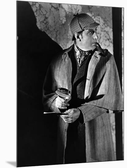 THE HOUND OF THE BASKERVILLES, 1939 directed by SIDNEY LANFIELD. Basil Rathbone (b/w photo)-null-Mounted Photo