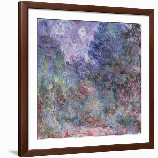 The House at Giverny Viewed from the Rose Garden, 1922-24-Claude Monet-Framed Giclee Print