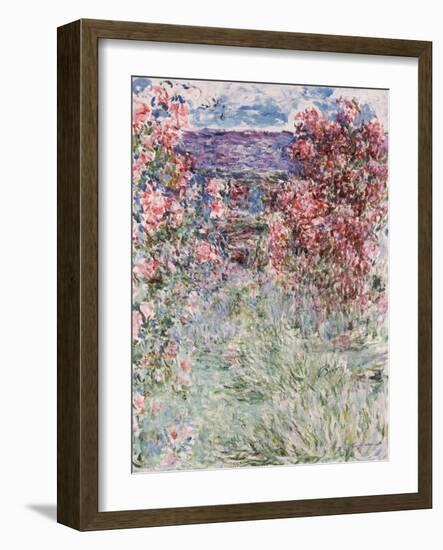 The House in the Roses, 1925-Claude Monet-Framed Giclee Print