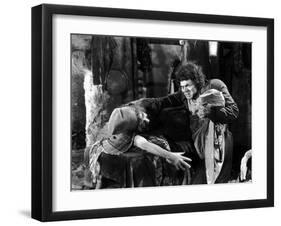 THE HUNCHBACK OF NOTRE DAME by Wallace Worsley-null-Framed Photo