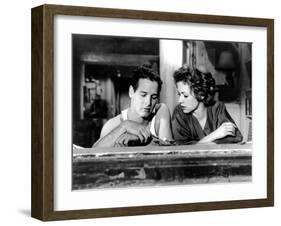 The Hustler, from Left, Paul Newman, Piper Laurie, 1961-null-Framed Photo