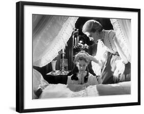 The Innocents, Pamela Franklin, Deborah Kerr, 1961-null-Framed Photo