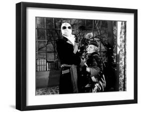 The Invisible Man, Claude Rains, Gloria Stuart, 1933-null-Framed Photo