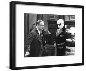 The Invisible Man, William Harrigan, Claude Rains, 1933-null-Framed Photo