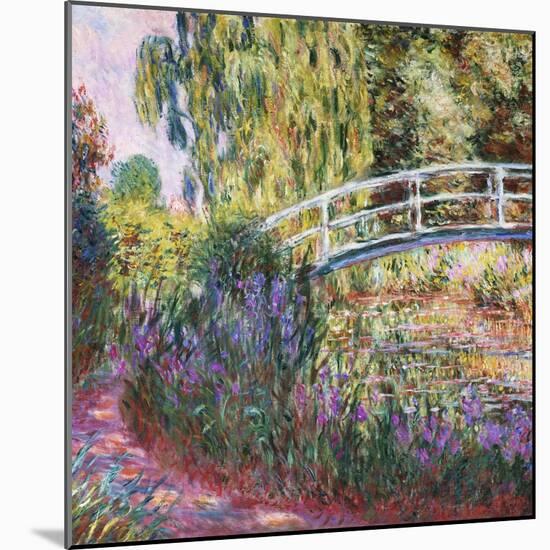 The Japanese Bridge, Pond with Water Lillies; Le Pont Japonais Bassin Aux Nympheas-Claude Monet-Mounted Giclee Print