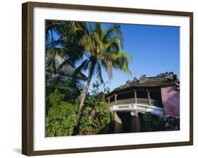 The Japanese Covered Bridge, First Built in 1593, Hoi An, Vietnam, Indochina, Southeast Asia, Asia-Robert Francis-Framed Photographic Print