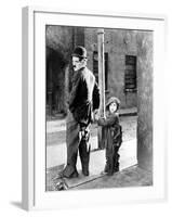 The Kid, Charles Chaplin, Jackie Coogan, 1921-null-Framed Photo