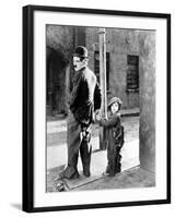 The Kid, Charles Chaplin, Jackie Coogan, 1921-null-Framed Photo