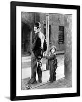 The Kid, Charles Chaplin, Jackie Coogan, 1921-null-Framed Photo