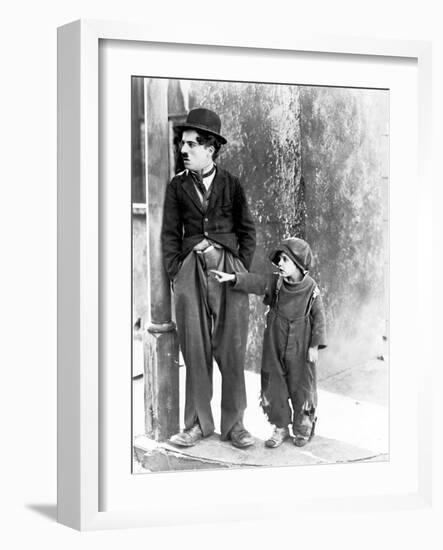 The Kid, Charles Chaplin, Jackie Coogan, 1921-null-Framed Photo