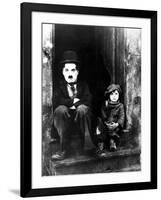 The Kid, Charlie Chaplin, Jackie Coogan, 1921-null-Framed Photographic Print