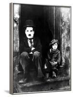 The Kid, Charlie Chaplin, Jackie Coogan, 1921-null-Framed Photographic Print