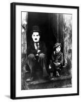 The Kid, Charlie Chaplin, Jackie Coogan, 1921-null-Framed Photographic Print