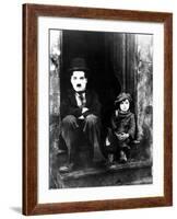 The Kid, Charlie Chaplin, Jackie Coogan, 1921-null-Framed Photographic Print