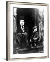 The Kid, Charlie Chaplin, Jackie Coogan, 1921-null-Framed Photographic Print