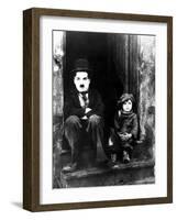 The Kid, Charlie Chaplin, Jackie Coogan, 1921-null-Framed Photographic Print