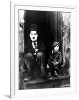 The Kid, Charlie Chaplin, Jackie Coogan, 1921-null-Framed Photographic Print