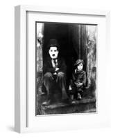 The Kid, Charlie Chaplin, Jackie Coogan, 1921-null-Framed Photographic Print