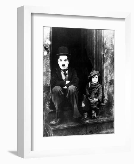 The Kid, Charlie Chaplin, Jackie Coogan, 1921-null-Framed Photographic Print