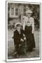 The King and Queen of Spain at Osborne Cottage, Isle of Wight, C1906-C1919-null-Mounted Giclee Print