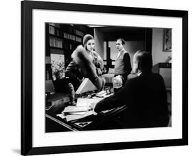 THE KISS, 1929 directed by JACQUES FEYDER Greta Garbo (b/w photo)-null-Framed Photo